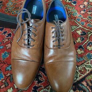 Johnston & Murphy Men's Brown Leather Shoes size 9.5